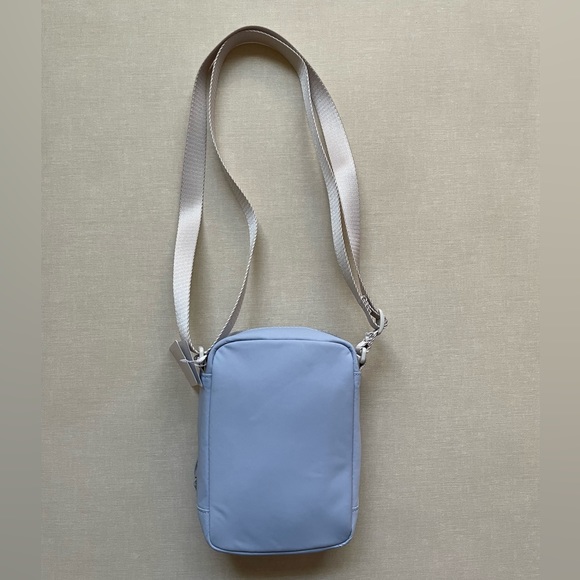 lululemon crossbody bag 1.5l Everywhere Belt 1L * Secure front pocket Lululemon Everywhere Belt Bag 1L